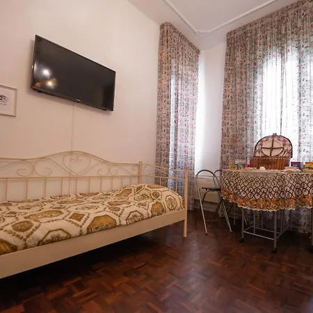 Family First Bed & Breakfast 3*