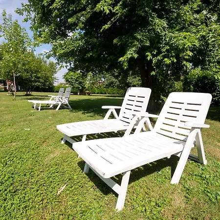 Bed & Breakfast Family First 3*