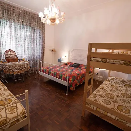 Bed & Breakfast Family First 3*