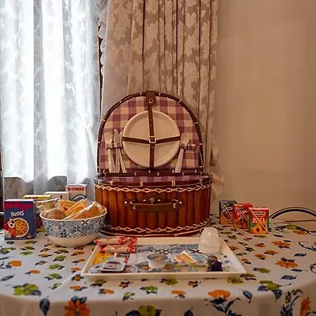 Bed & Breakfast Family First